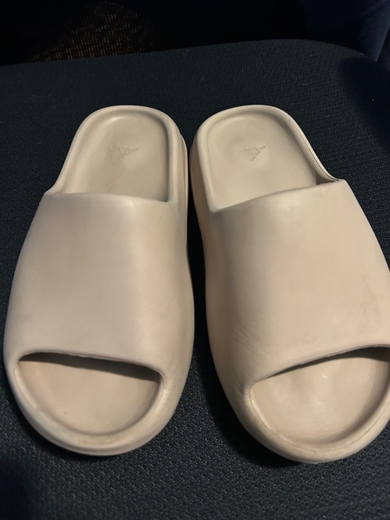 Yeezy Slide Sandals in Light Beige main image 5